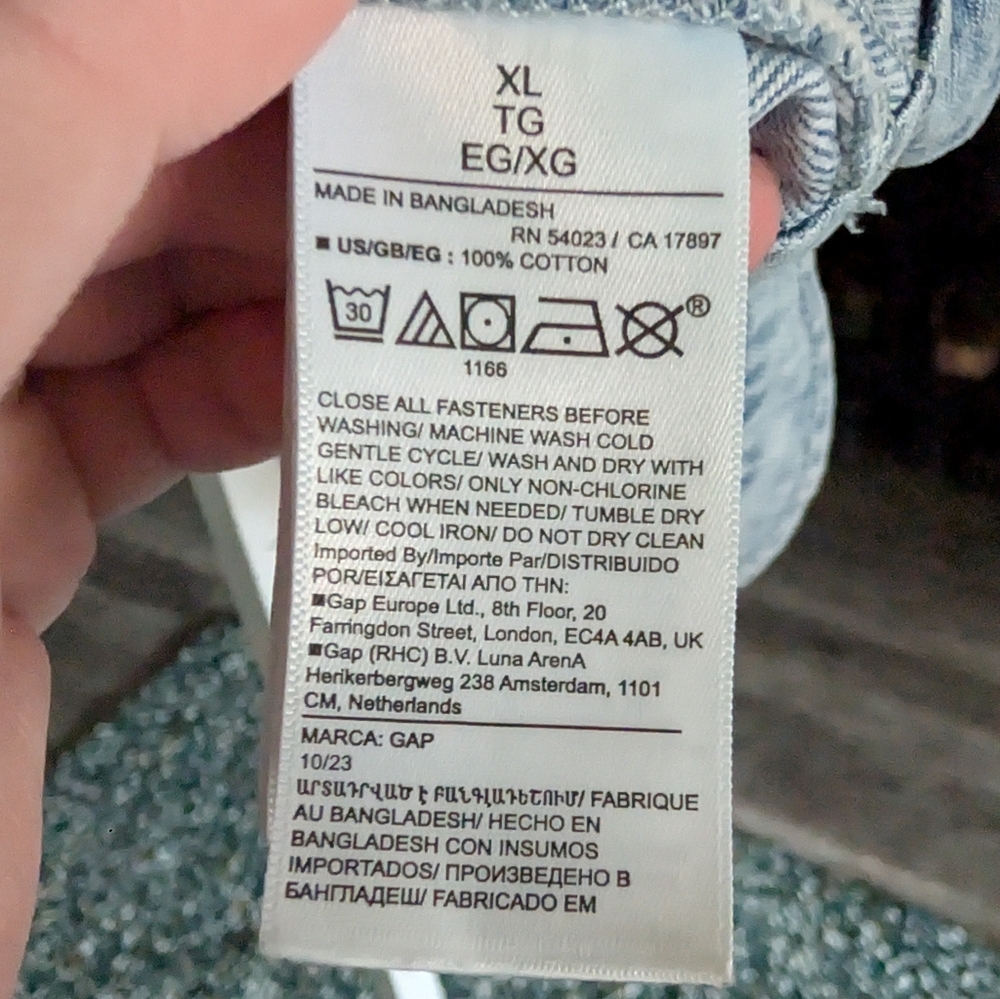 GAP Light Blue Denim Jacket - Picture 2 of 9